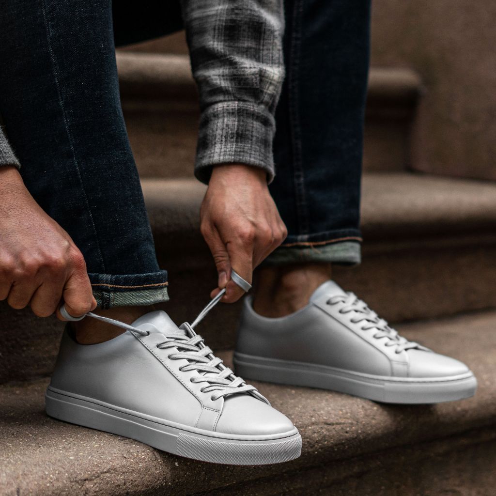 1024x1024-Men-Premier-LowTop-LightGrey-032723-2.jpg