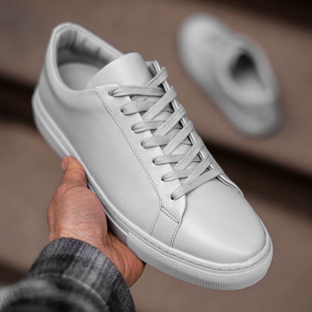 1024x1024-Men-Premier-LowTop-LightGrey-032723-3.jpg