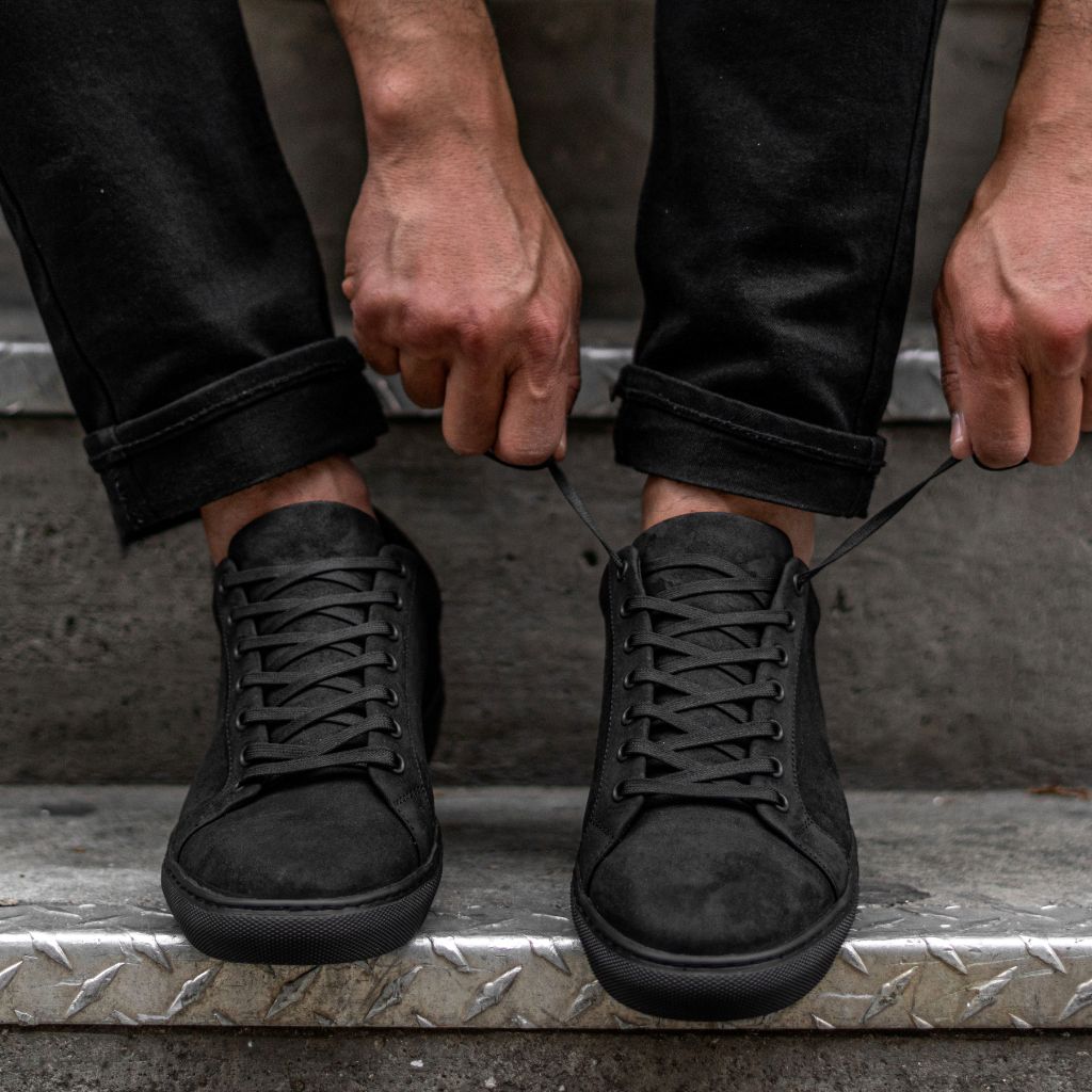 1024x1024-Men-Sneakers-Premier-LowTop-BlackMatte-062922-1.jpg