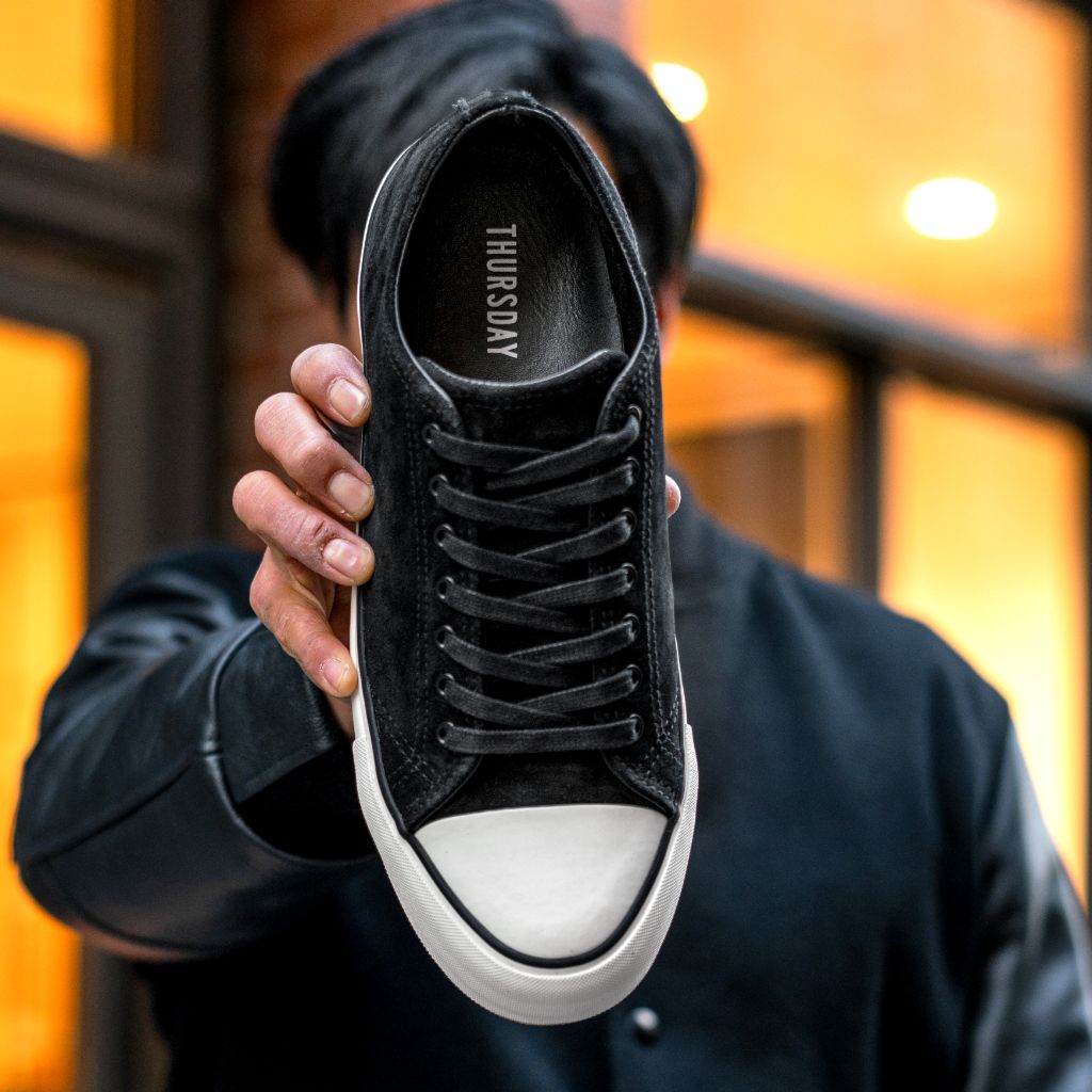 1024x1024-Mens-Retro-Black-012225-3.jpg