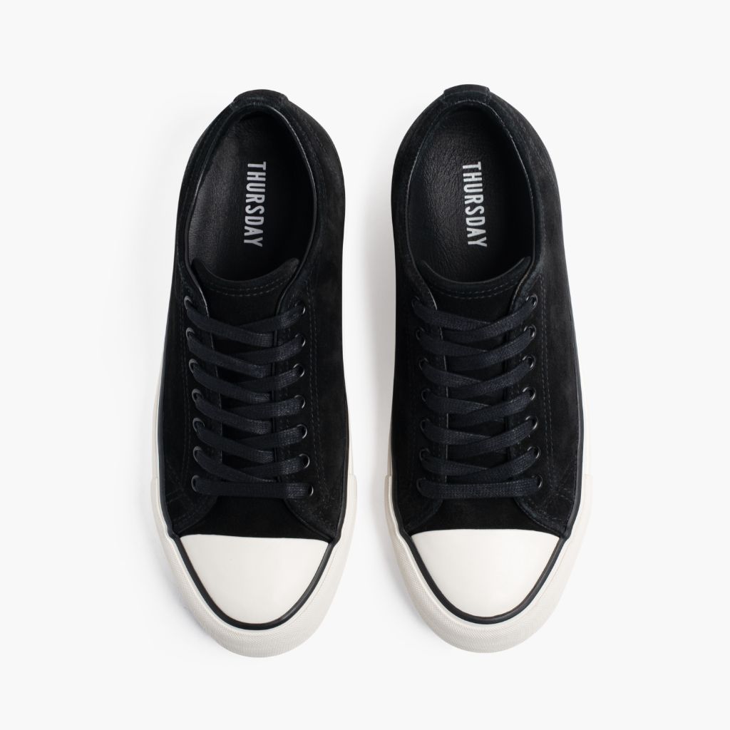 1024x1024-Mens-Retro-LowTop-Black-012025-Flatlay2.jpg